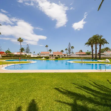 Banana House In Location By Tenpropertiesgc Holiday home *